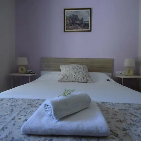 The Olive Grove House 度假居 *