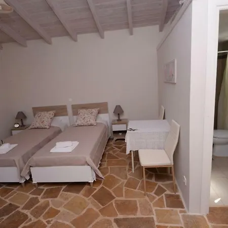 The Olive Grove House 度假居